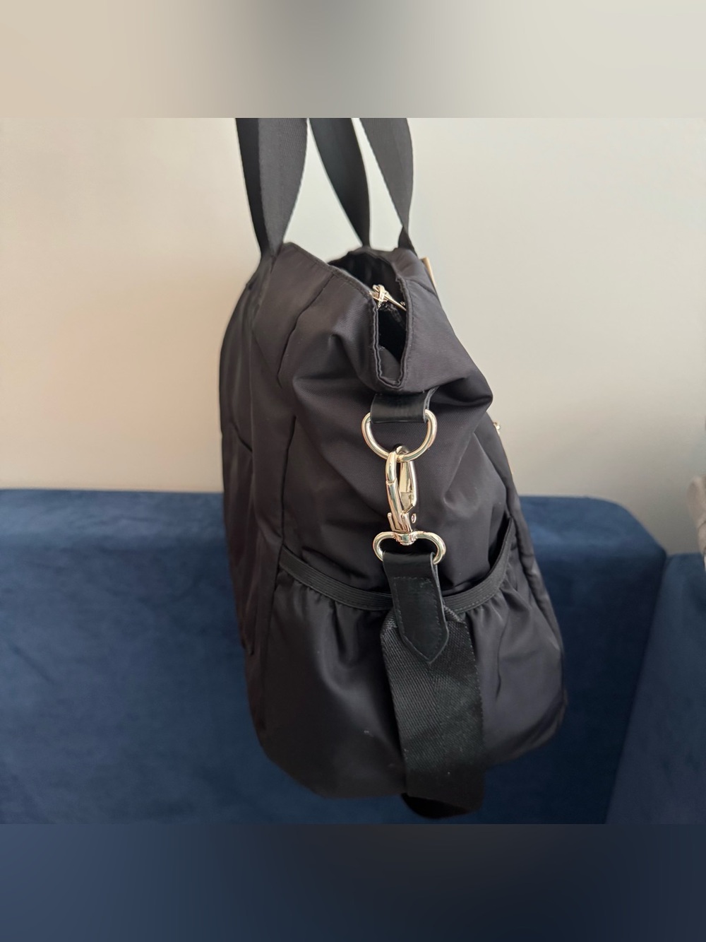 Beis The Pumping Bag in Black - Picture 4 of 9